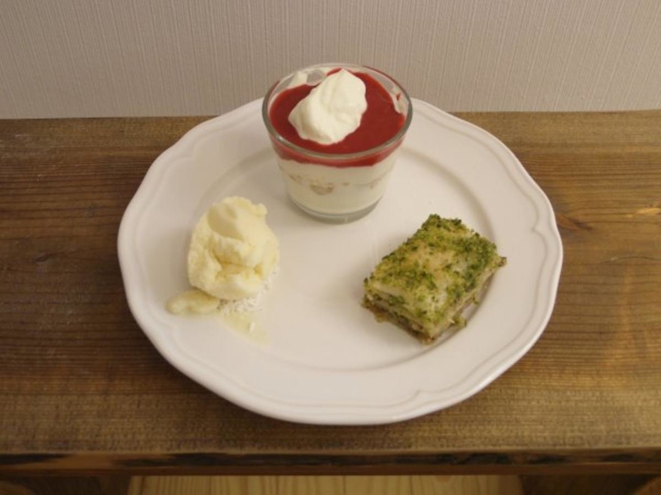 Baklava mit türkischem Kaffee, Beeren-Mascarpone-Träumchen, Pina-Colada-Eis