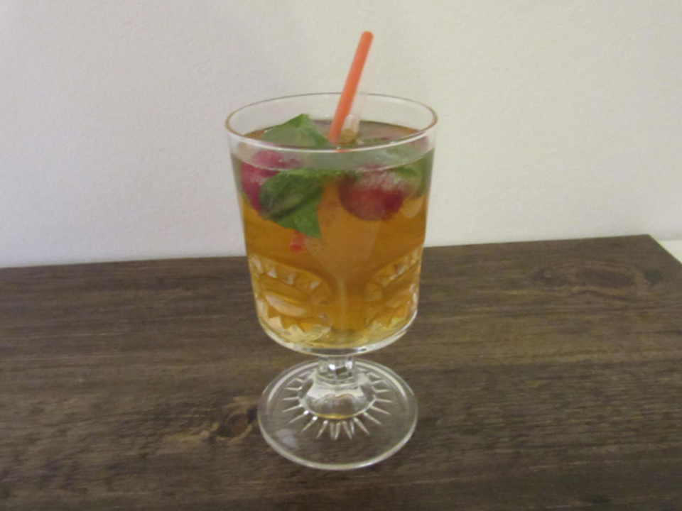 Himbeer- Basilikum-Mule