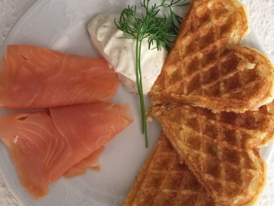 Kartoffelwaffeln mit Räucherlachs