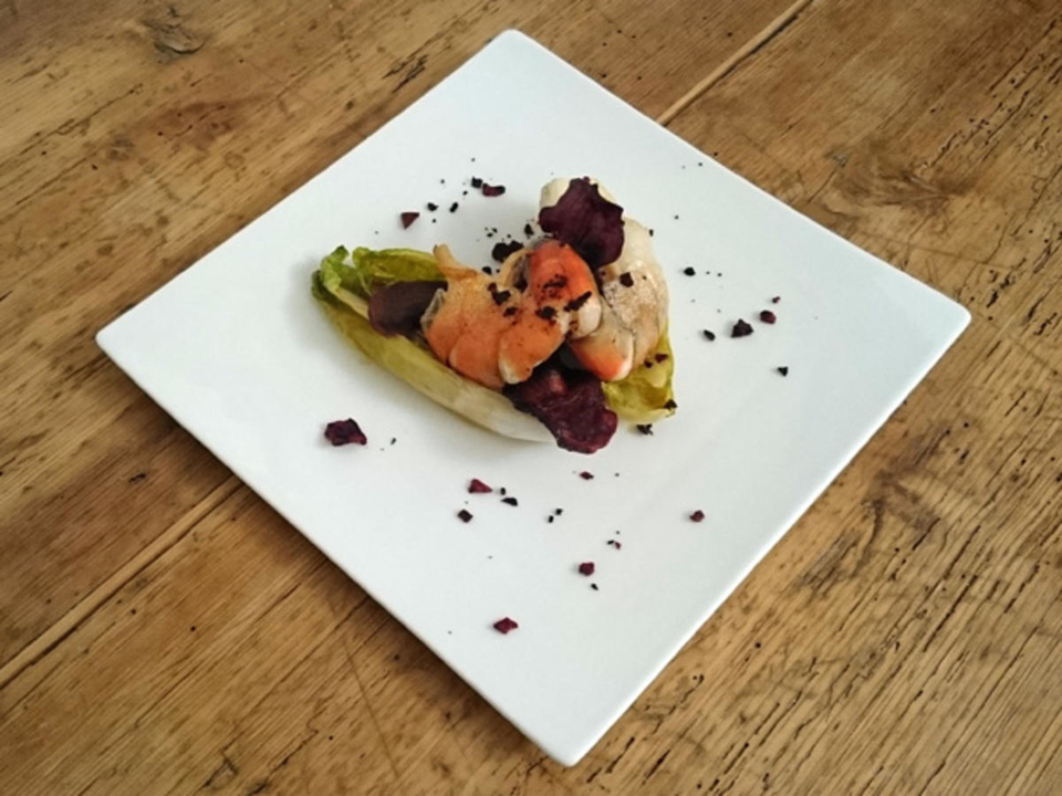 Garnelen auf gebratenem Chicoree