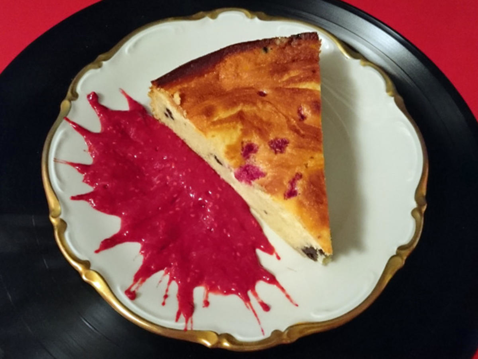 Käsekuchen mit Himbeerspiegel
