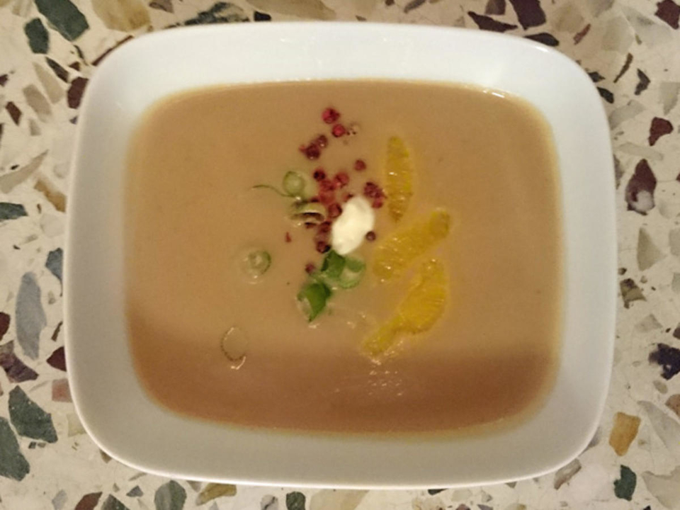 Maronensuppe mit Orangenfilets