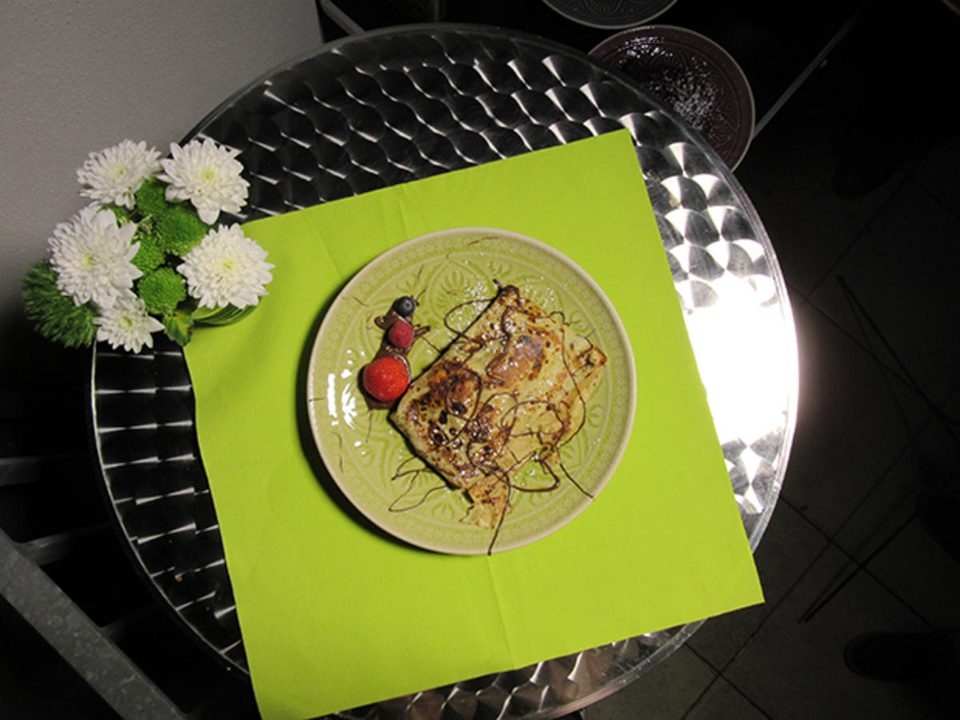 Crêpes mit Bananen, Nussnougatcreme und Mandellikör