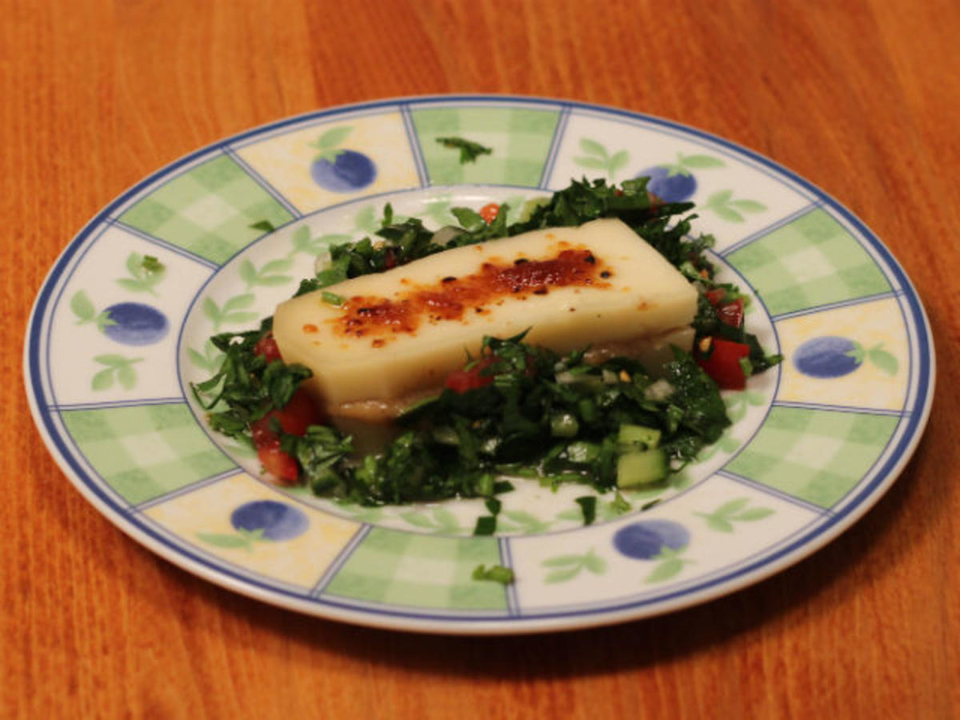 Gratinierter Ziegenkäse mit Feigensenf und Petersiliensalat