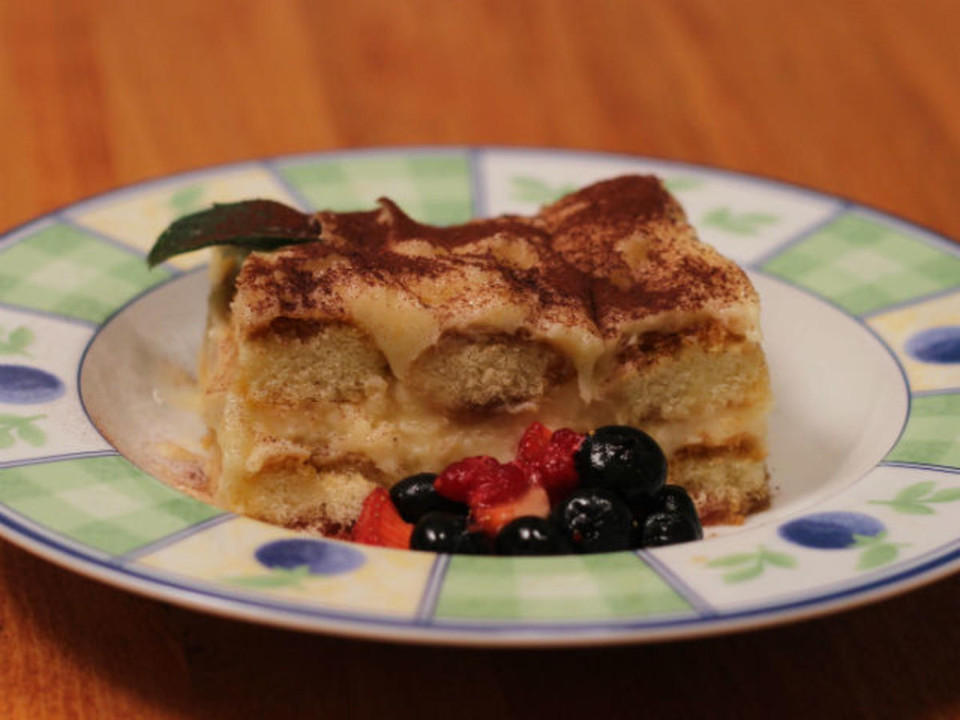 Tiramisu mit Beeren-Ragout