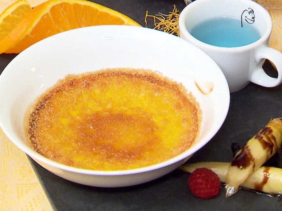 Mango Creme Brûlée mit karamellisiertem Chili-Spargel