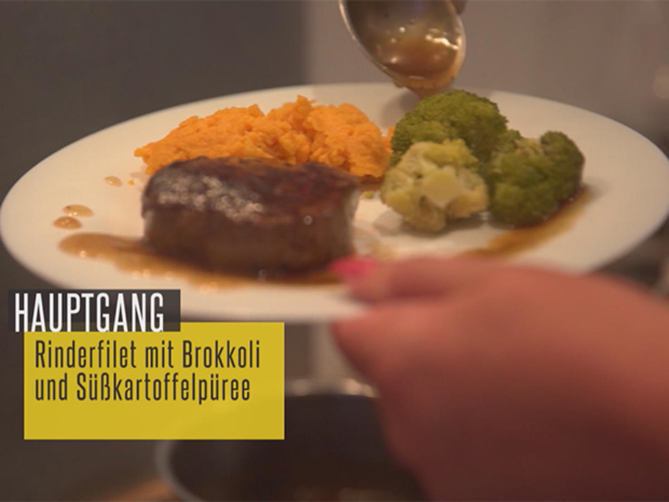 Rinderfilet mit Brokkoli und Süßkartoffelpüree
