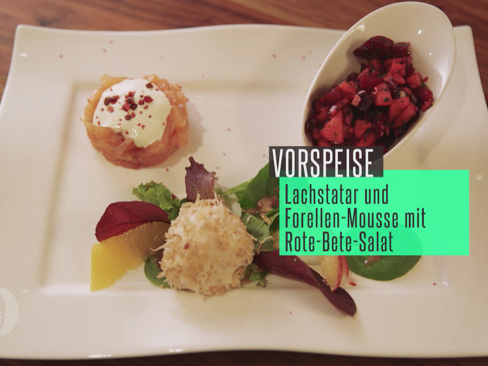 Räucherlachstatar und Mousse von der Räucherforelle im Walnuss-Kren-Mantel