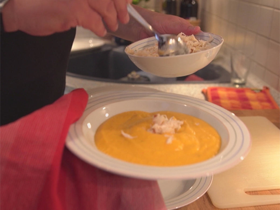 Kürbiscremesuppe mit Taschenkrebsfleisch