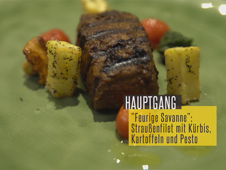 „Feurige Savanne“: In Raucharomaten gegrilltes Straußenfilet - Kräuterpesto