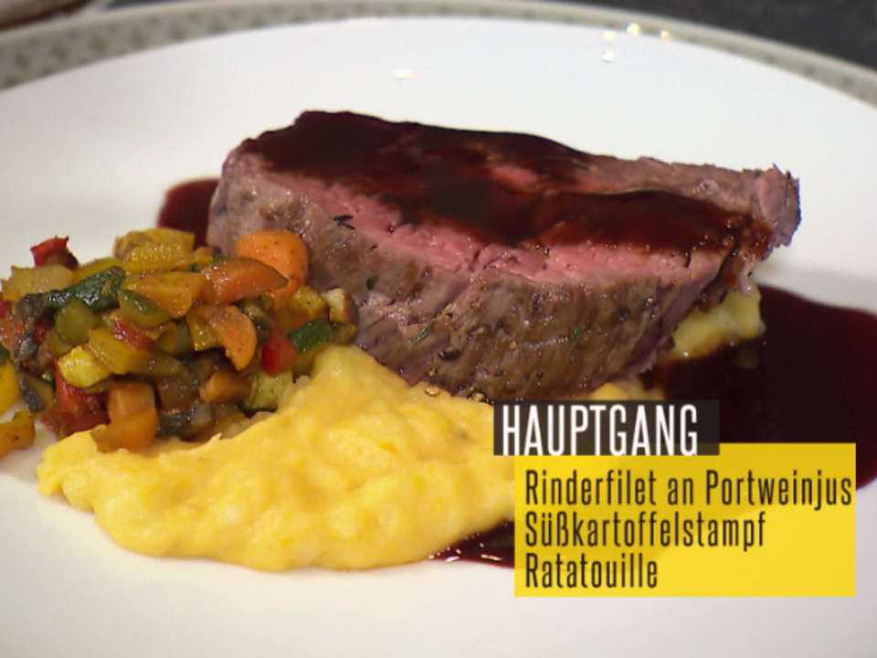 Rinderfilet an Portweinjus, Süßkartoffelstampf und Ratatouille