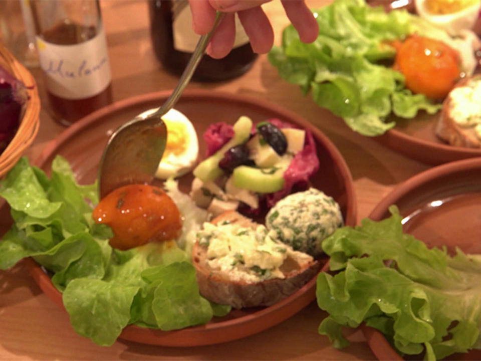 Sala Cattabia Apiciana | Aprikosen | Knoblauch- und Kräuter-Moretum | Olivenaufstrich