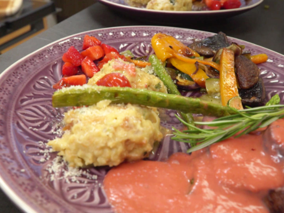 Rinderfilet an Erdbeer-Pfeffer-Soße