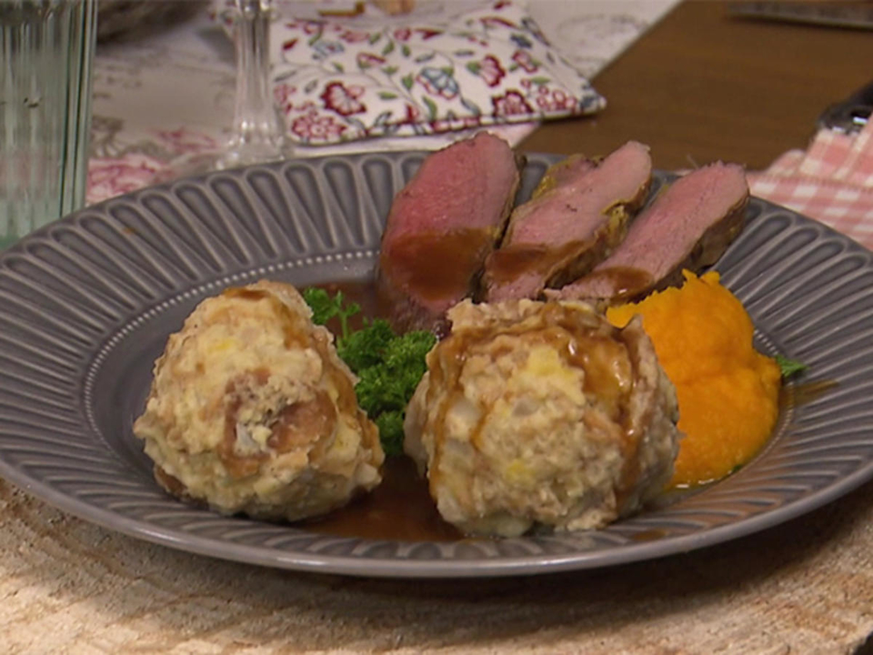 Weidelamm mit Semmelknepp