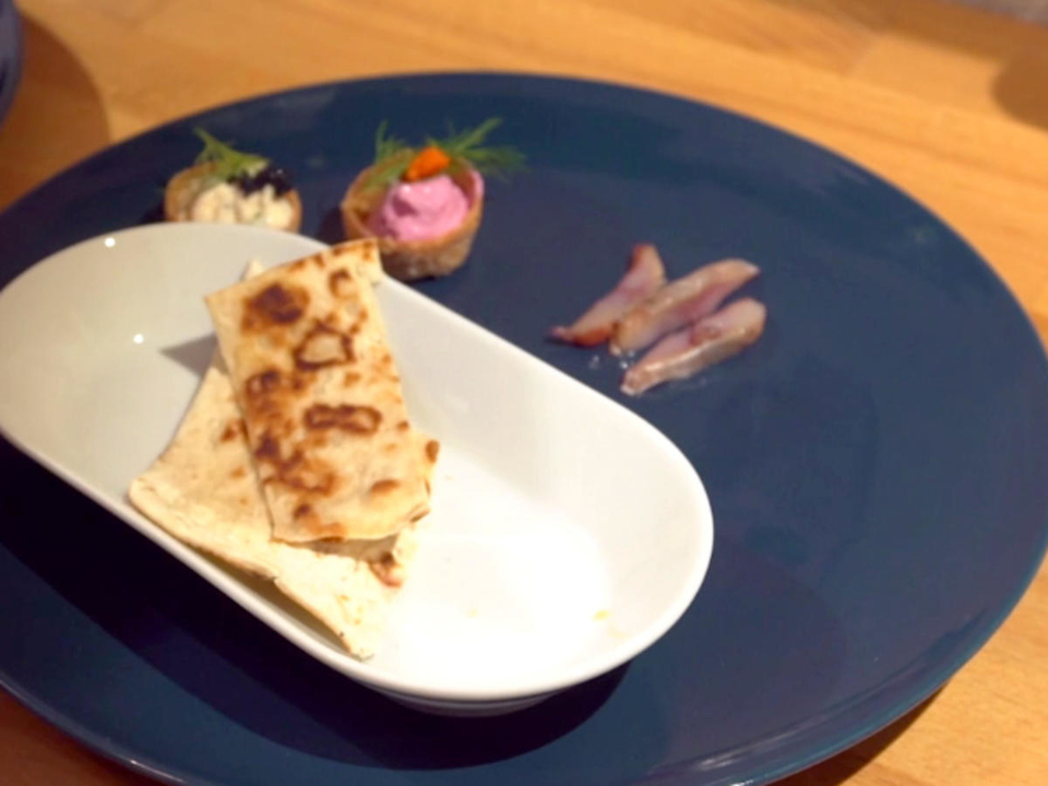 Lachsrillette mit gebratenem Tunbröd