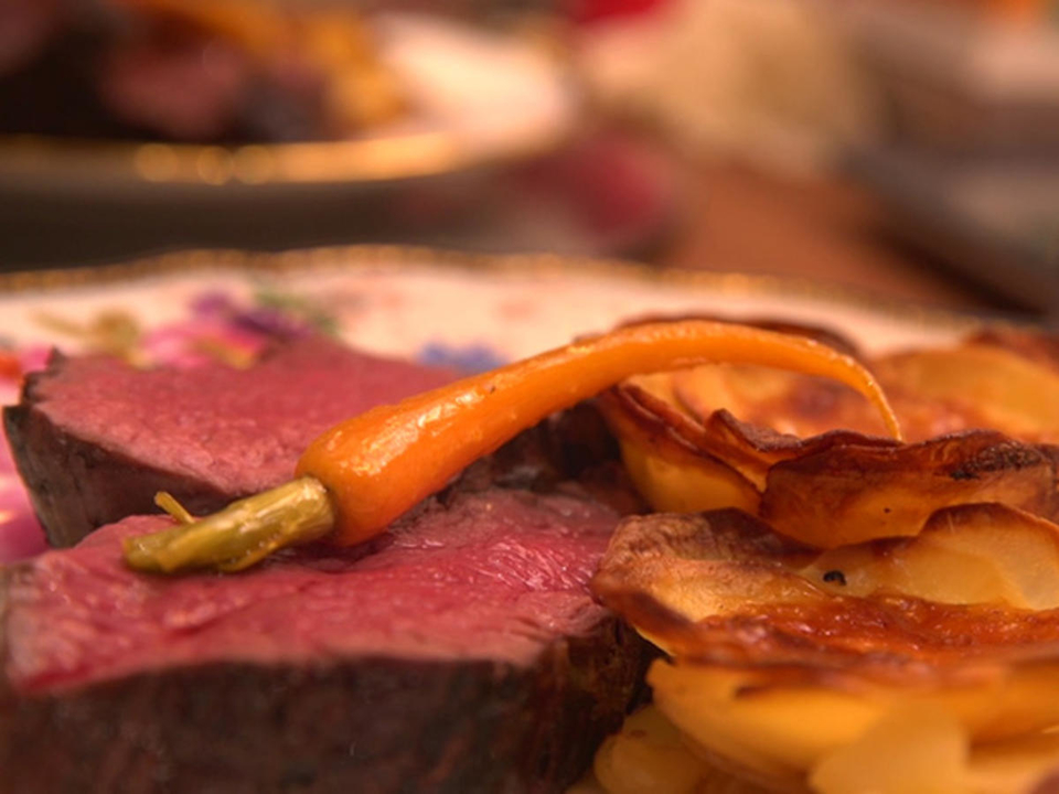 Chateaubriand vom bayrischen Bio-Rind mit Rotweinjus und Kartoffelröschen