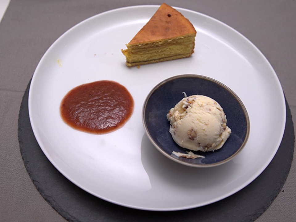 Baumkuchen, Eis & Pflaume