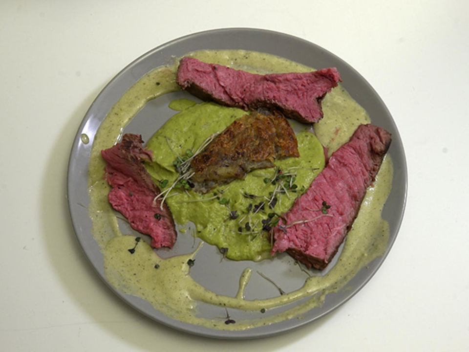 Roastbeef im Erbsen-Minz-Duett