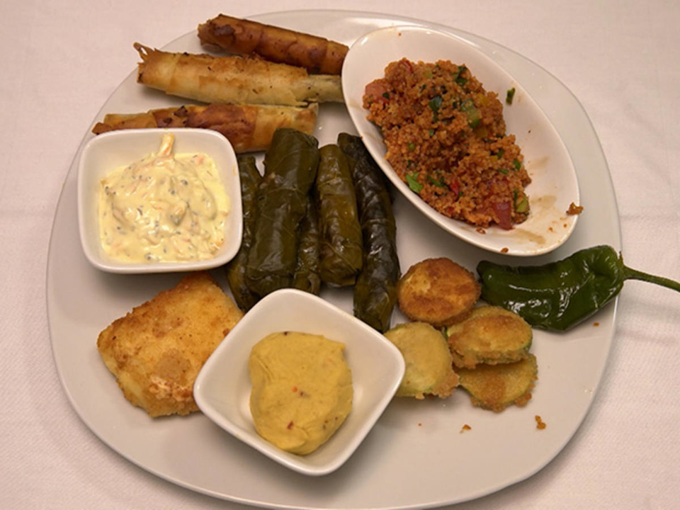 Orientalische Vorspeisenplatte