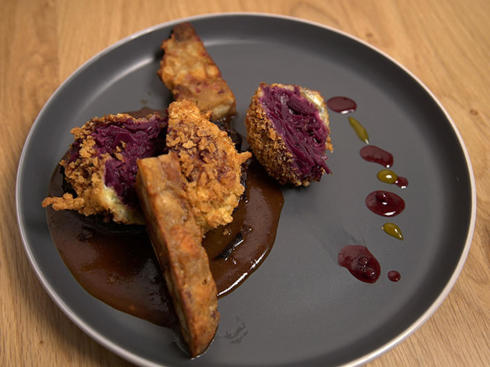 Ausflug zum Rhein - Sauerbraten mit Rotkohl und Knödel
