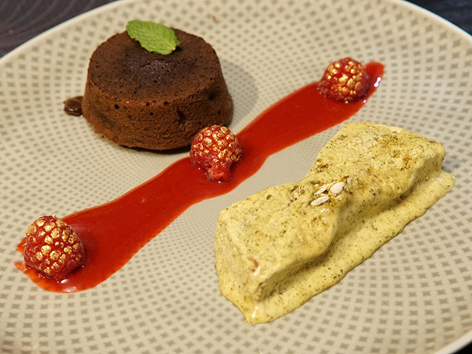 Kalter Kürbis und warmer Kuchen