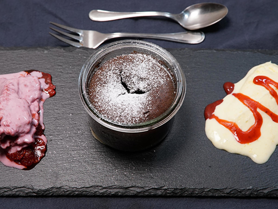 Roggenmalz-Schokotörtchen mit Eisrollen