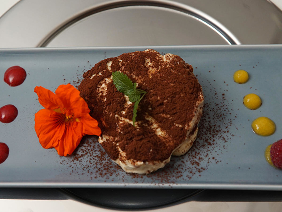 Tiramisu mit frischen Beeren