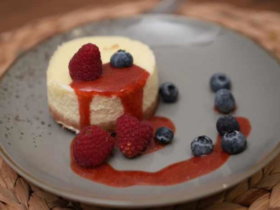 Cheesecake mit Erdbeersauce