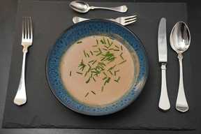 Maronensuppe mit rustikalem Baguette
