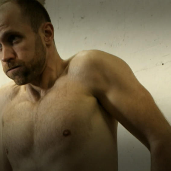 Helge Thorn ist der Personaltrainer für "Echte Männer"