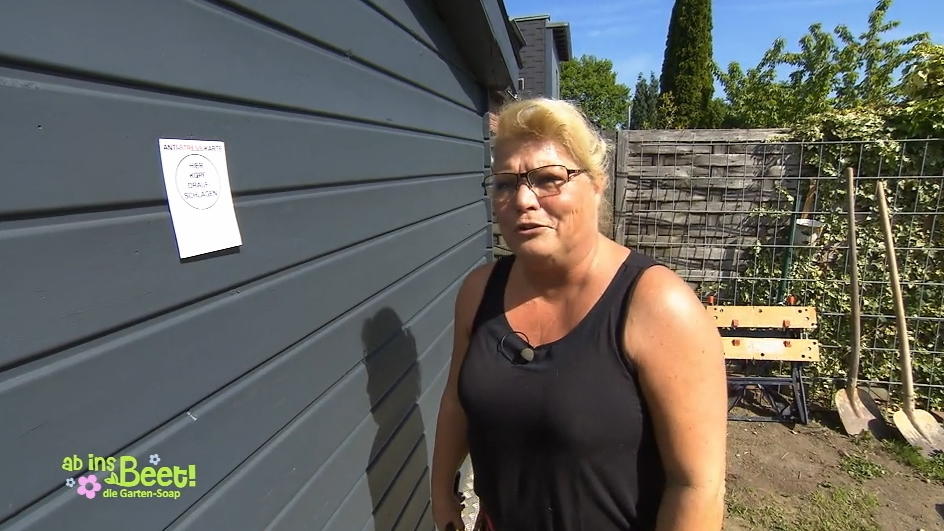 Brigitte installiert die "Anti-Stress-Karte"