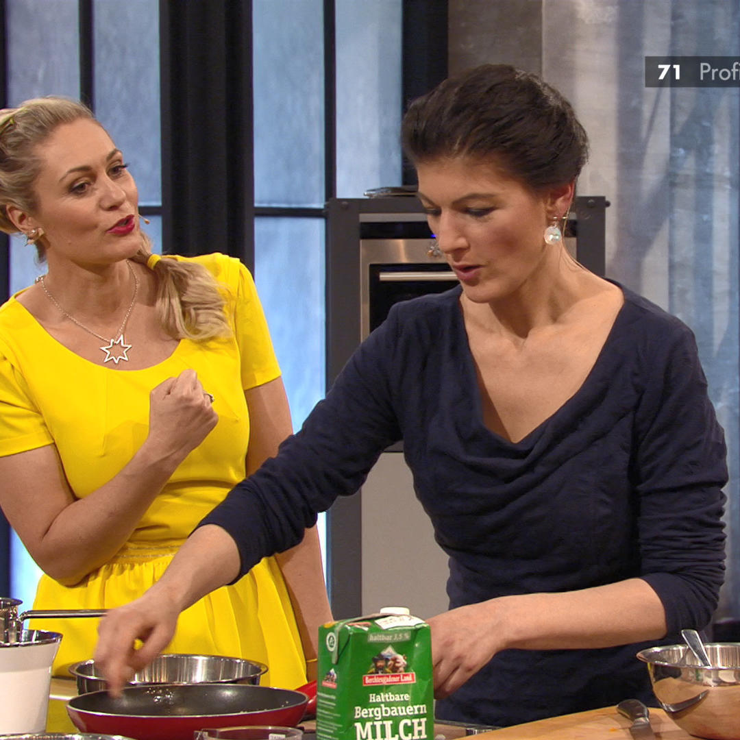 Sahra Wagenknecht kocht das Dessert