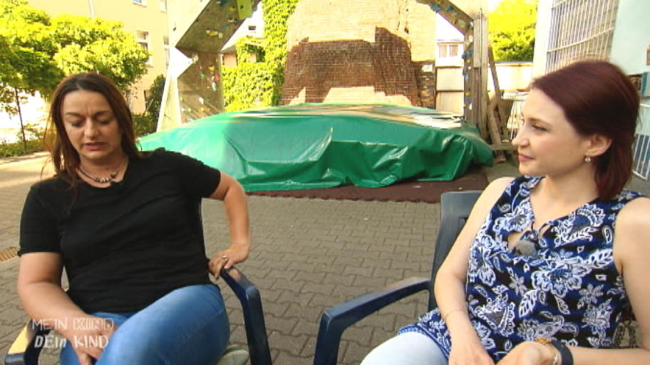 Die Aussprache zwischen Branka und Olga wird emotional