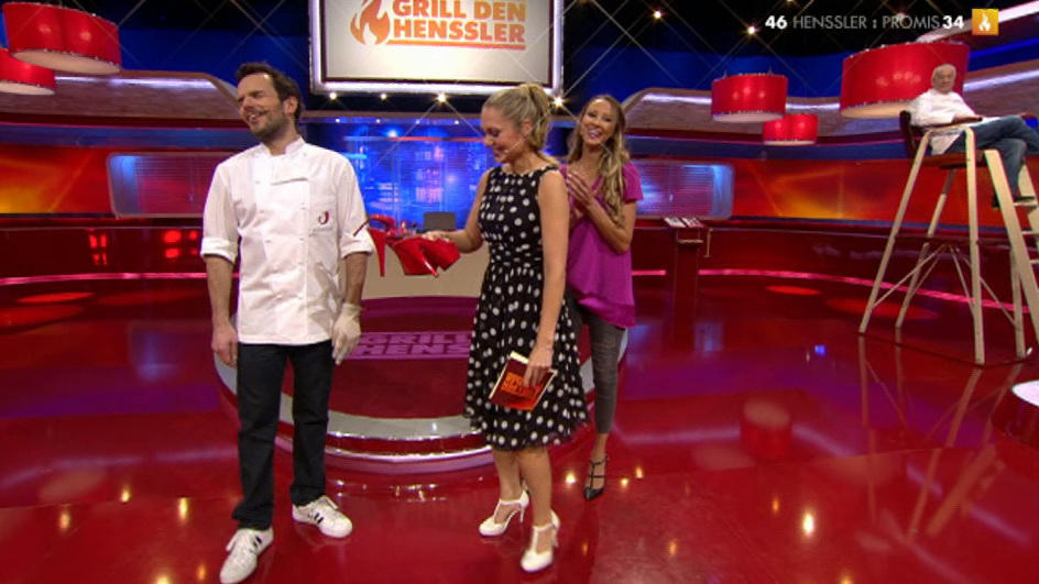 Steffen Henssler verletzt sich auf High Heels