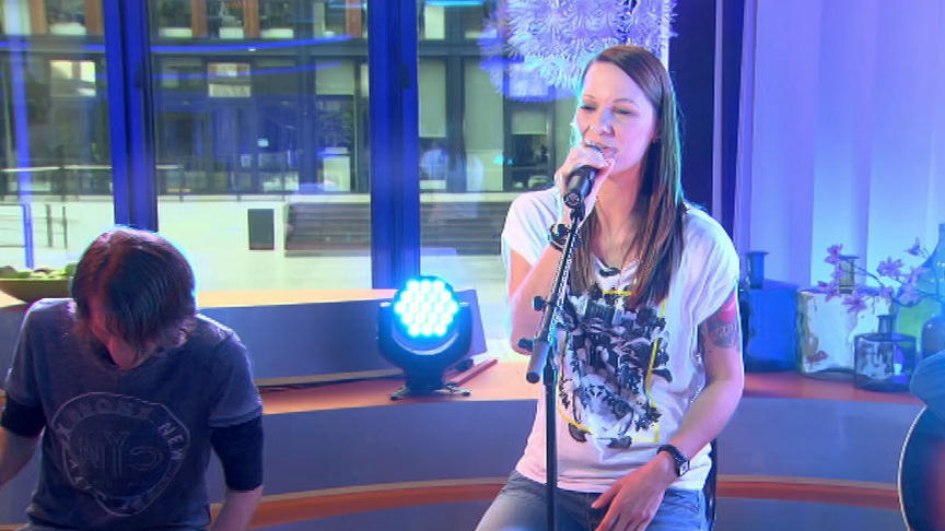 Christina Stürmer singt "Was wirklich bleibt"