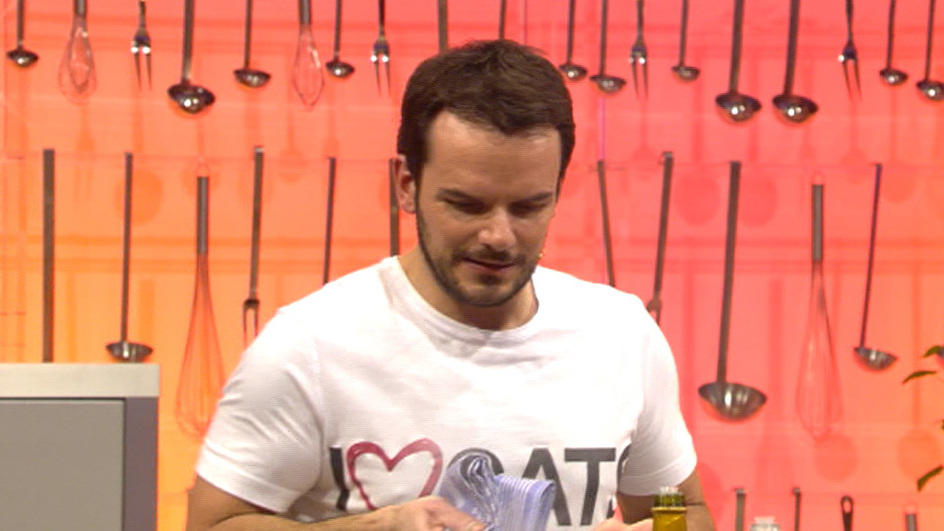 Steffen Henssler zeigt sich bei der Vorspeise siegessicher