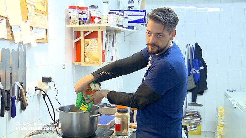 David hat Stress mit einer Angestellten
