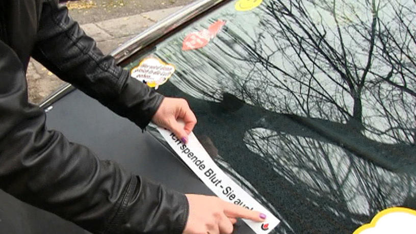 Warum sind Autoaufkleber aus der Mode gekommen?