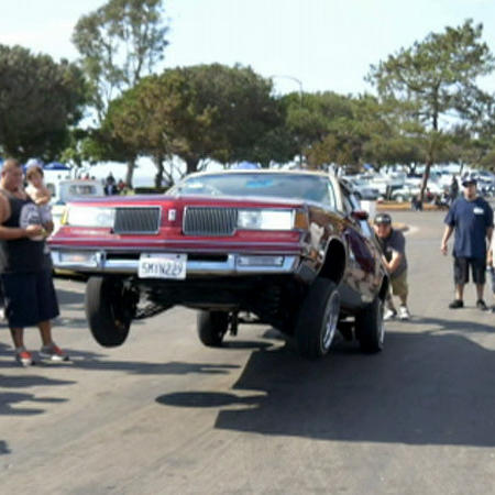 Der erste Lowriderclub für Frauen in den USA 