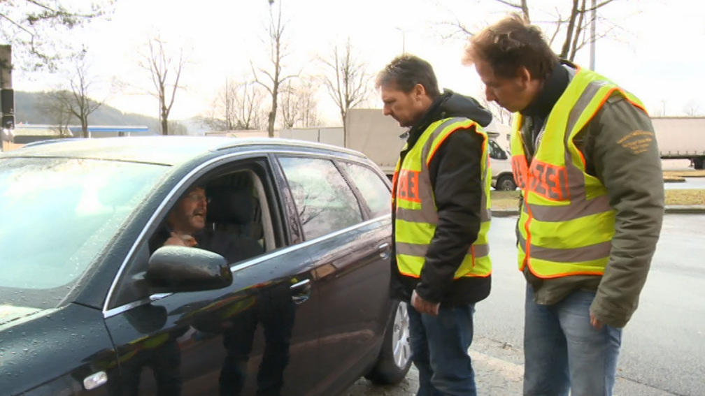 Lady Gaga auf der Autobahn