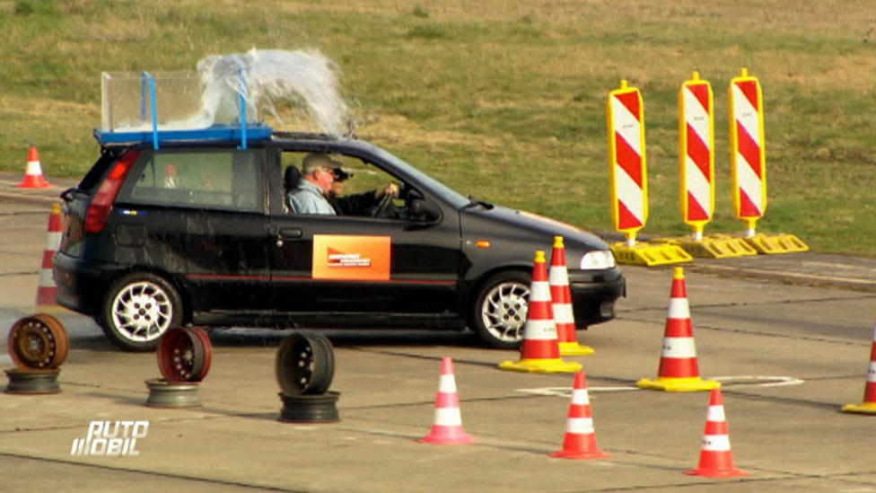 Würden Sie die Führerscheinprüfung noch bestehen?