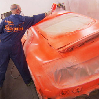 "Car-Dipping": Neue Autofarbe im Handumdrehen