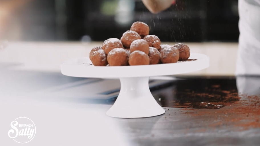 Aus Kuchenresten werden Tiramisukugeln 