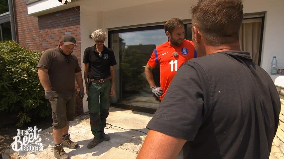 Andrea und Andreas freuen sich auf die neue Terrasse