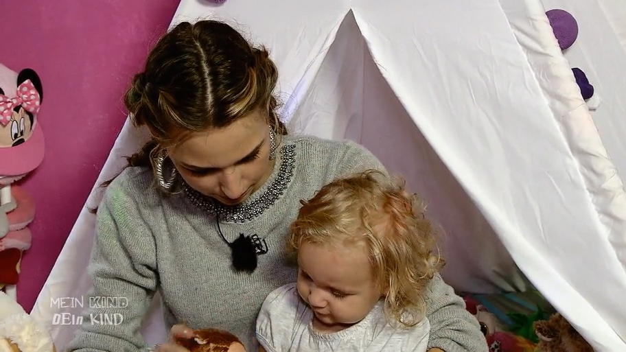 Vivian gibt ihrer 17-monatigen Tochter kaum Regeln