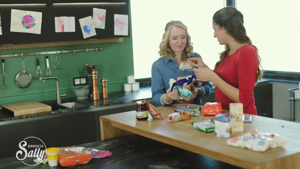 Sally zaubert ein Kuchenbuffet aus Resten