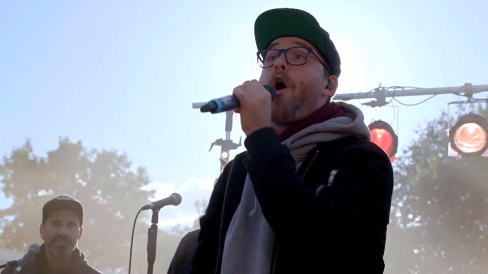 Mark Forster performt seinen neuen Song bei GZSZ