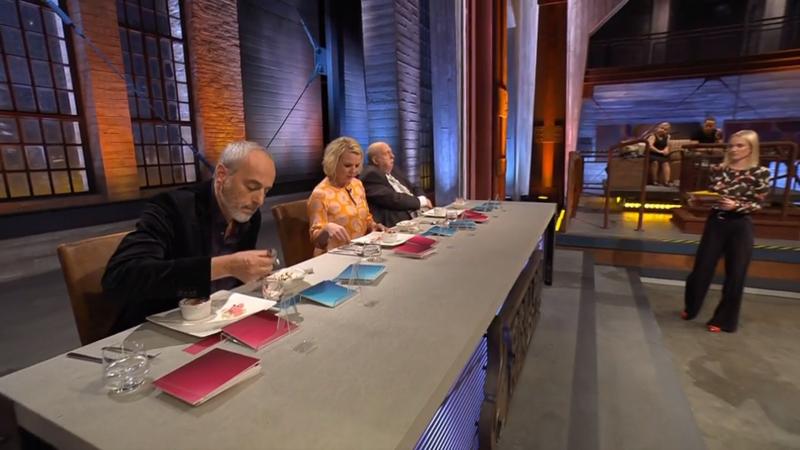 Die Jury vergibt die Punkte für den Schokopudding