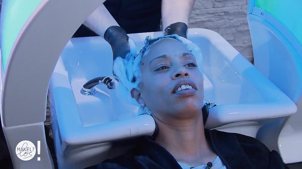 Wellnessbehandlung beim Friseur