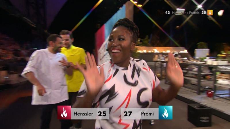 Riesen Freude bei Motsi Mabuse nach dem Duell
